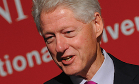 Bill Clinton e-mailing